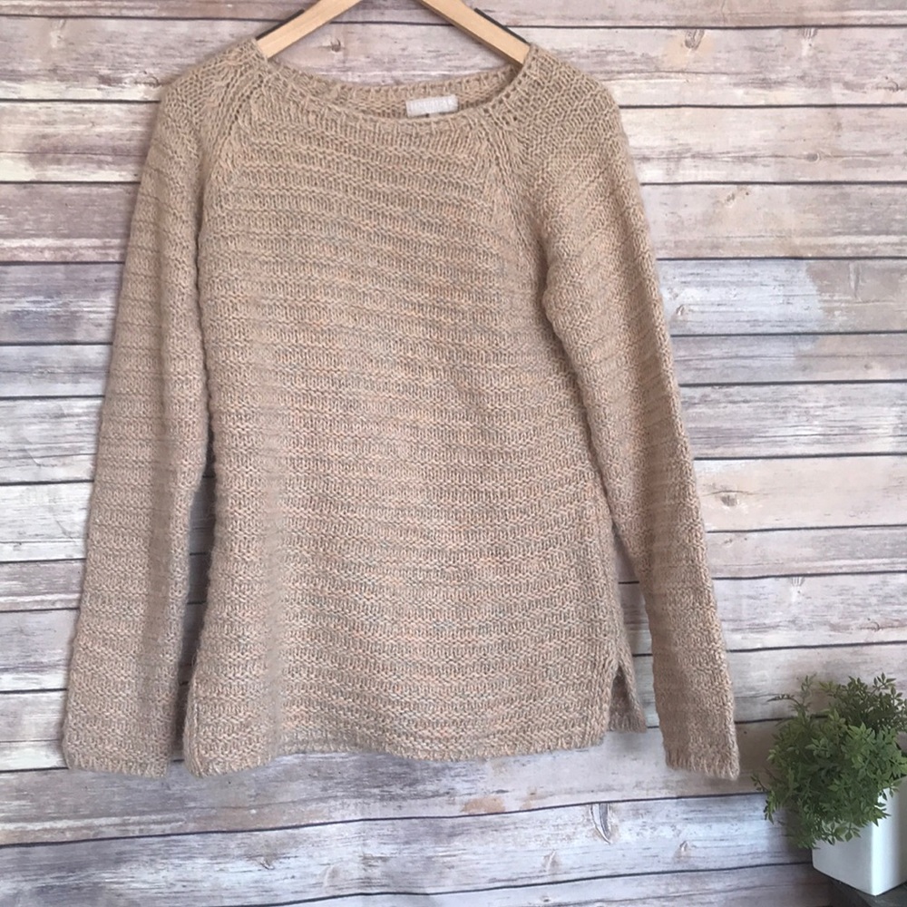 Bendetta B. | peach cream knot cozy sweater